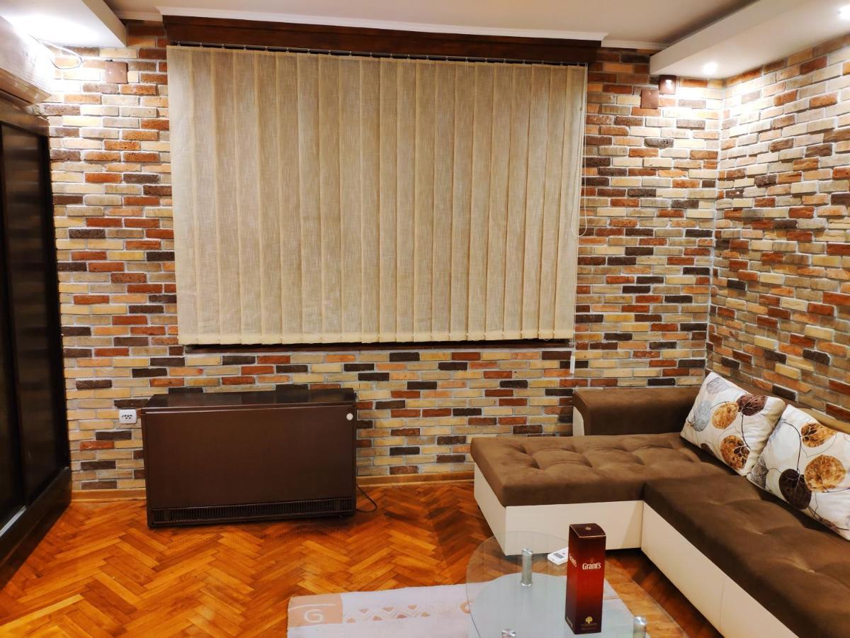 V2 With Love - Vintage Modern And Spacious 贝尔格莱德 外观 照片