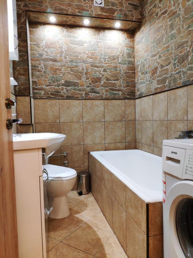 V2 With Love - Vintage Modern And Spacious 贝尔格莱德 外观 照片